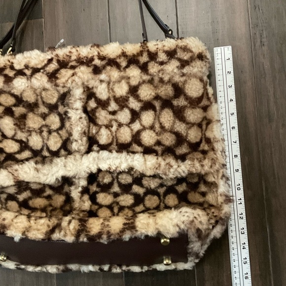 Coach Rogue Tote Signature Shearling Style C6162 - Picture 14 of 15